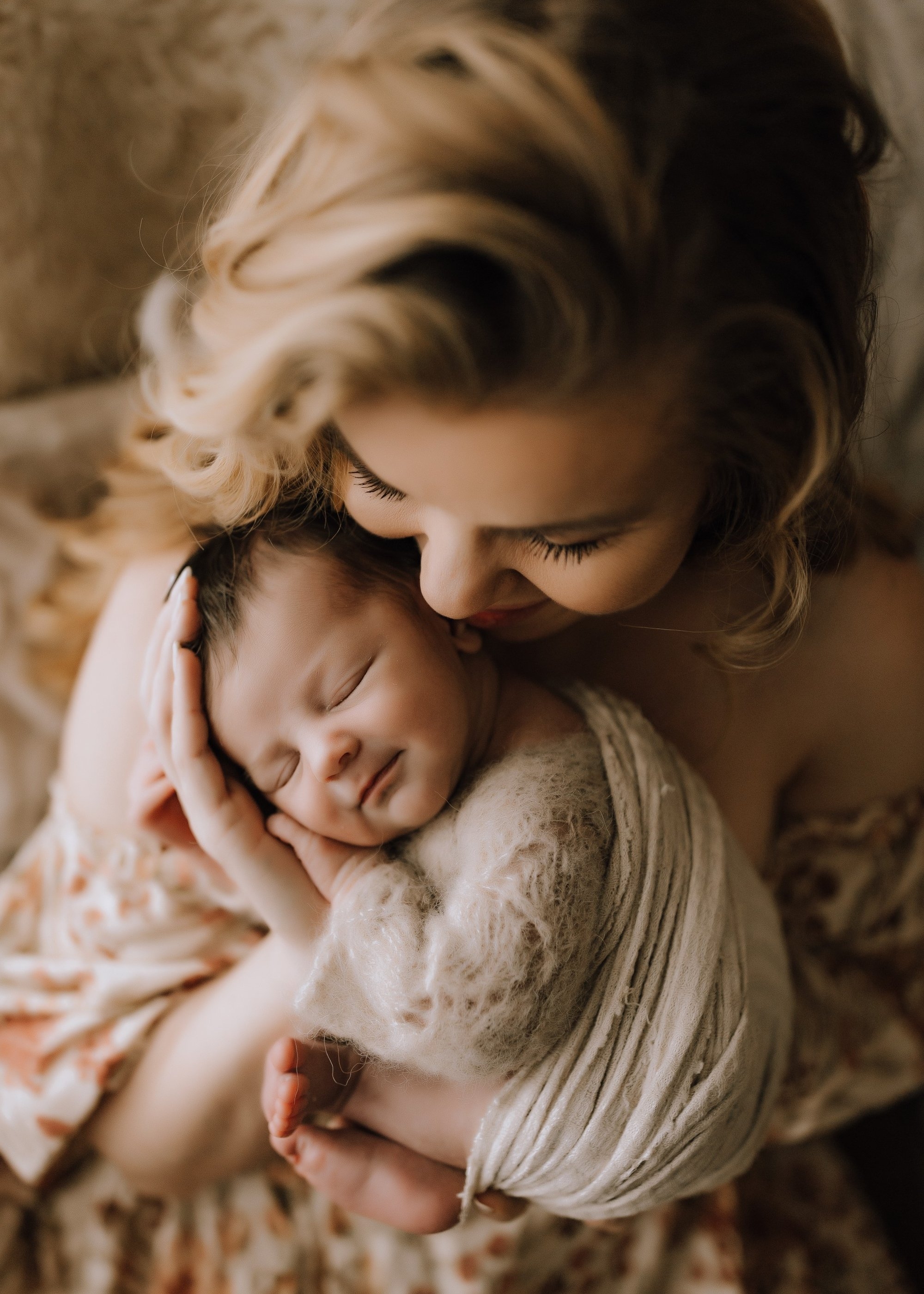 carousel-hero-element image-0