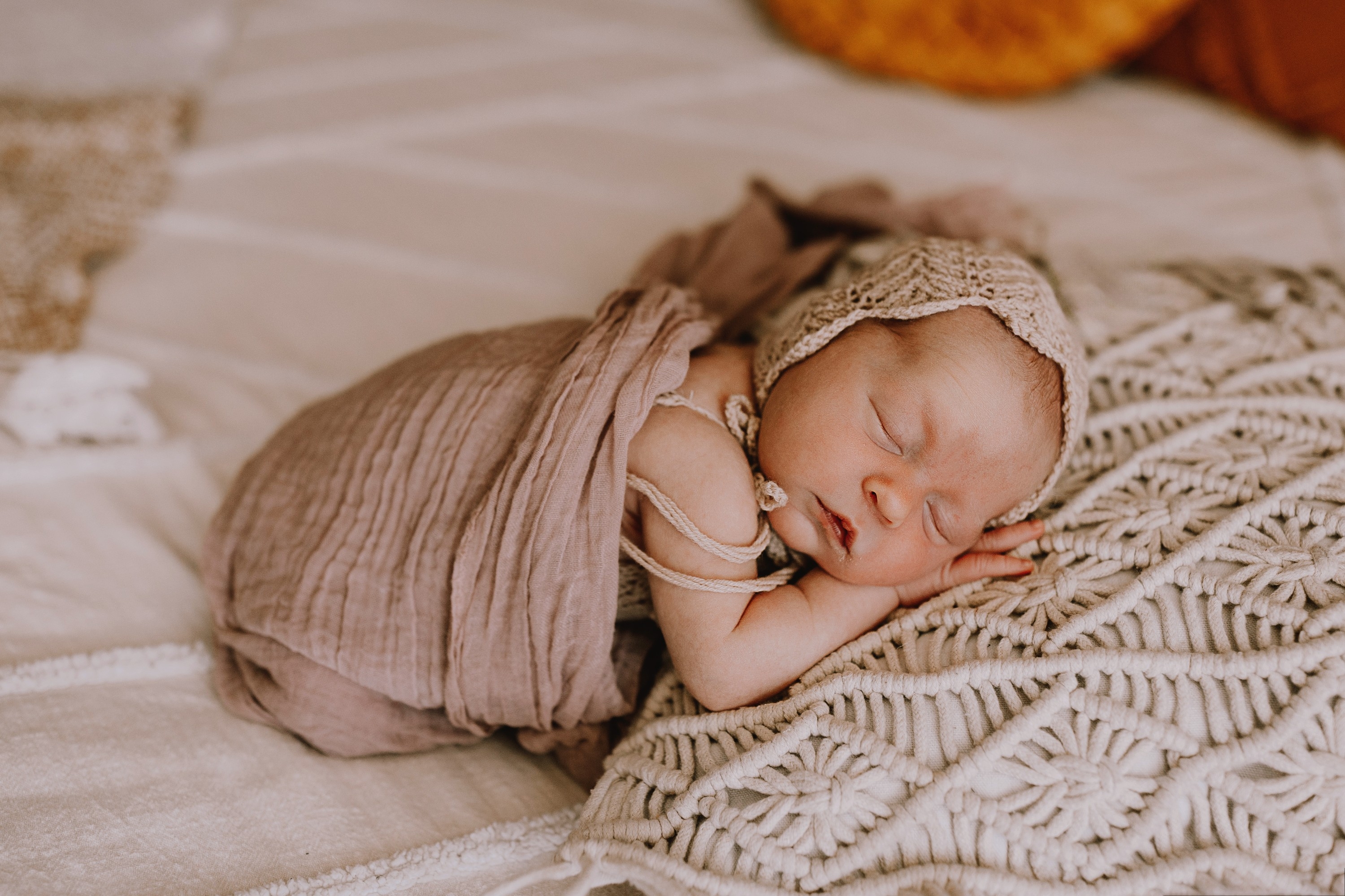Tips and Tricks for Photographing Newborns