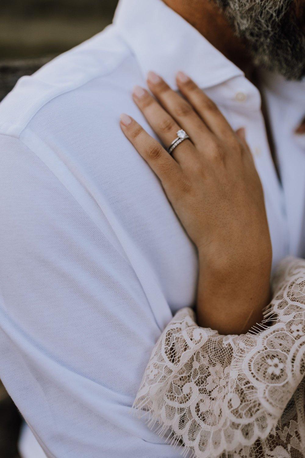 carousel-hero-element image-17