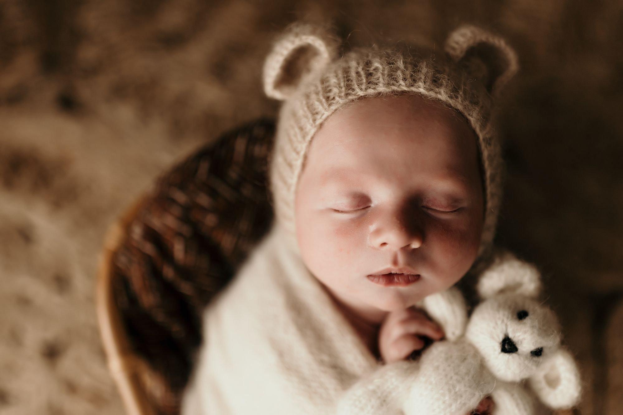 carousel-hero-element image-3