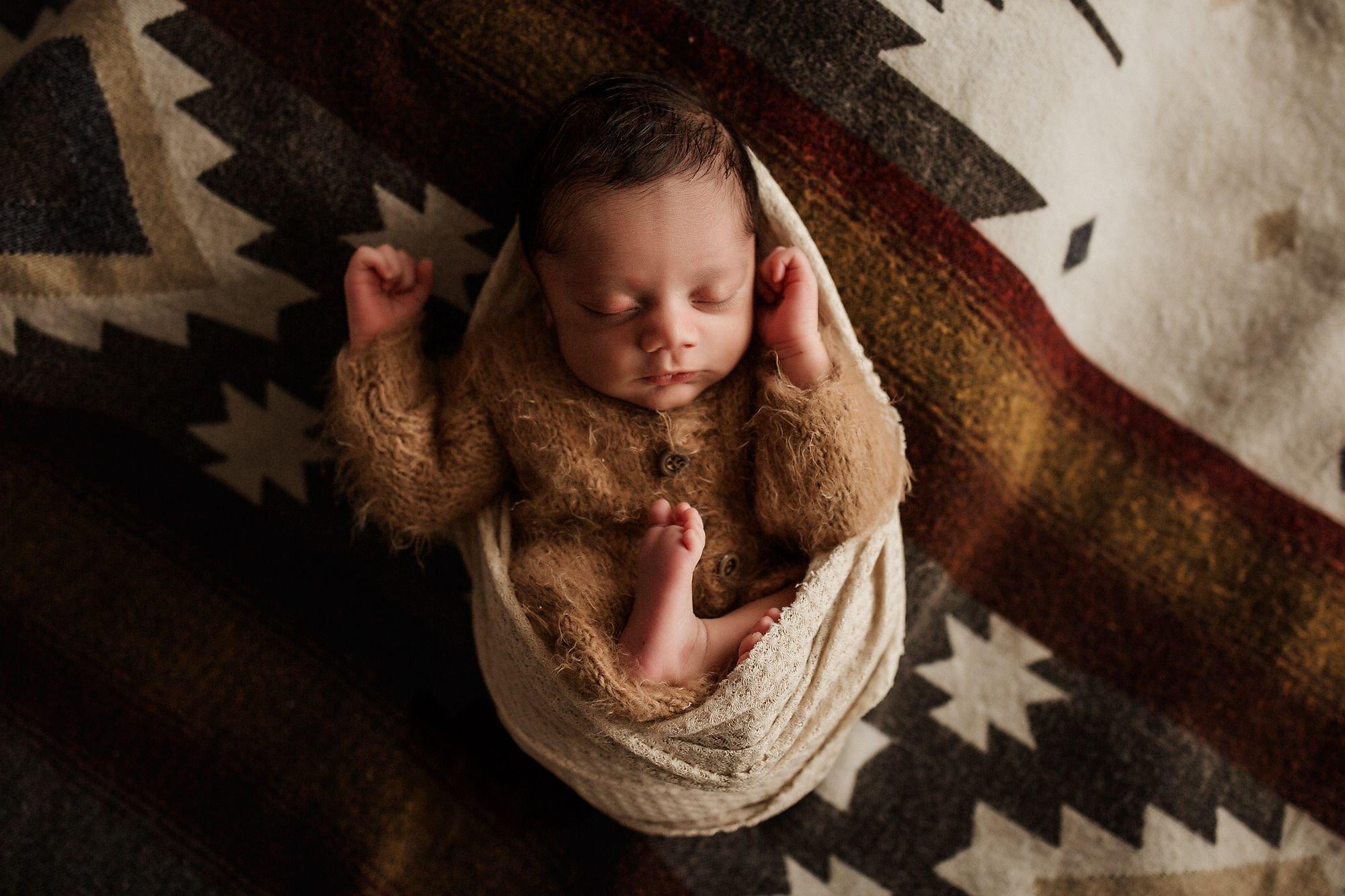 carousel-hero-element image-12