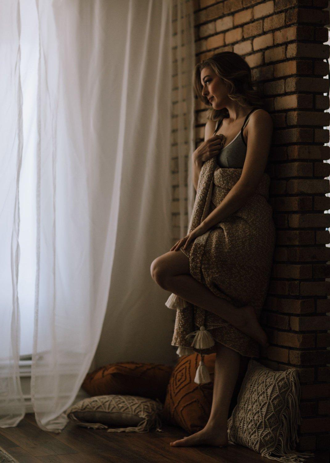 carousel-hero-element image-1